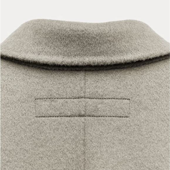 ZARA BLOGGER FAVORITE DOUBLE FACED FITTED BLAZER - Picture 9 of 9